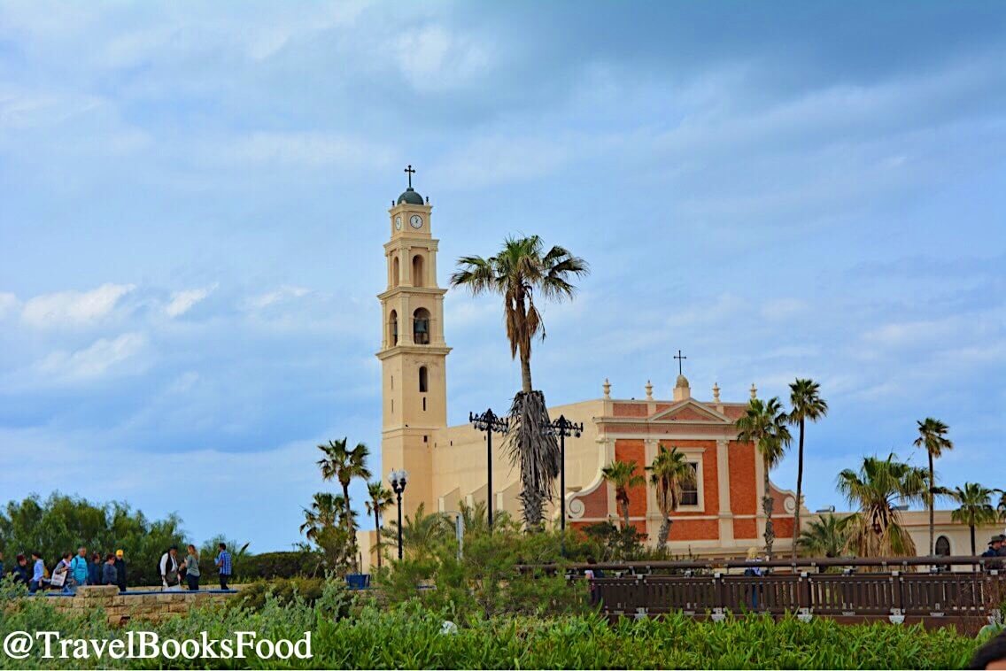 How A Free Walking Tour of Tel Aviv Made Me Fall In Love With It