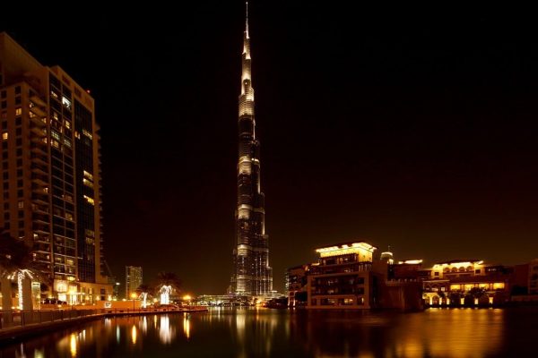 Places_to_visit_in_Dubai_itinerary_Khalifa